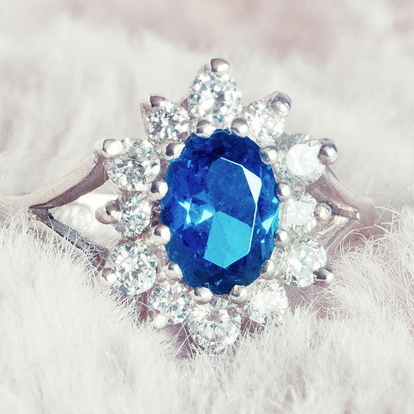 AMIRRA Sapphire Silver Ring