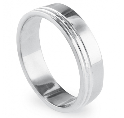 BLISS 5.5mm Wide Wedding Ring