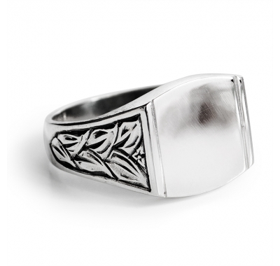 MAGNUS Silver Signet Ring