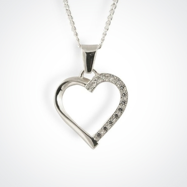 YUMI Silver Heart Necklace